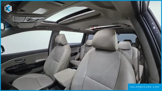 KIA CARNIVAL 9-SEATER PRESTIGE