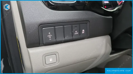 KIA CARNIVAL 9-SEATER PRESTIGE
