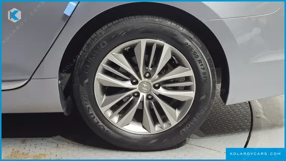 HYUNDAI GRANDEUR HG220 DIESEL MODERN COLLECTION