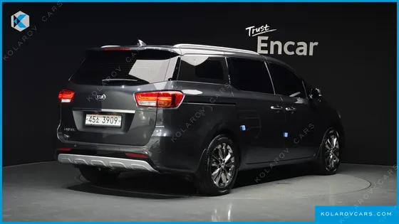 KIA CARNIVAL 9-SEATER PRESTIGE