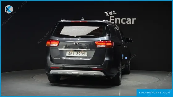 KIA CARNIVAL 9-SEATER PRESTIGE