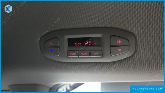 KIA CARNIVAL 9-SEATER PRESTIGE