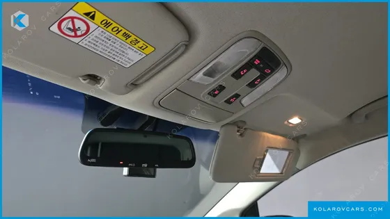 KIA CARNIVAL 9-SEATER PRESTIGE