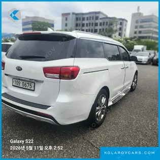 KIA CARNIVAL 9-SEATER PRESTIGE