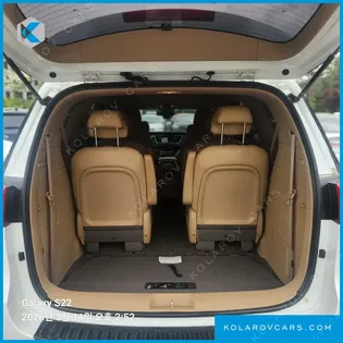 KIA CARNIVAL 9-SEATER PRESTIGE