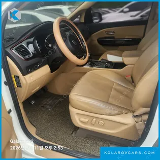 KIA CARNIVAL 9-SEATER PRESTIGE