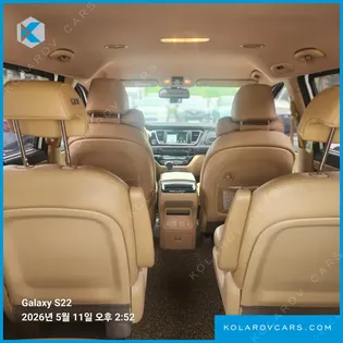 KIA CARNIVAL 9-SEATER PRESTIGE