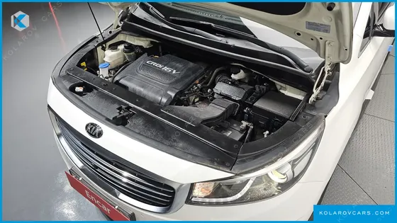 KIA CARNIVAL 9-SEATER NOBLESSE