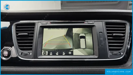 KIA CARNIVAL 9-SEATER NOBLESSE
