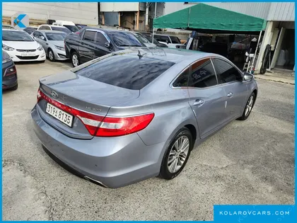 HYUNDAI GRANDEUR HG240 MODERN
