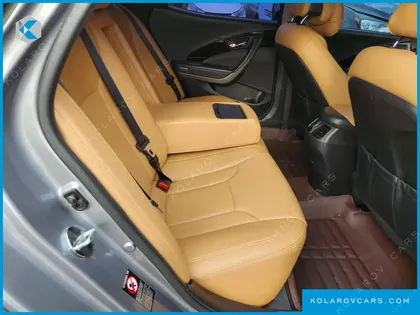 HYUNDAI GRANDEUR HG240 MODERN