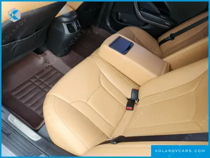 HYUNDAI GRANDEUR HG240 MODERN