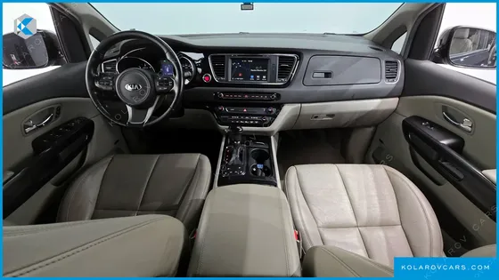 KIA CARNIVAL 9-SEATER NOBLESSE