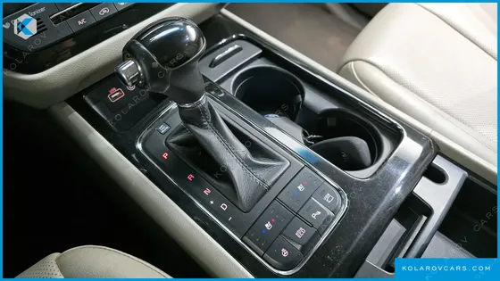 KIA CARNIVAL 9-SEATER NOBLESSE