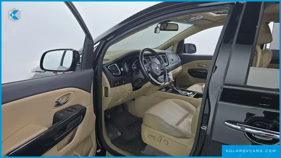 KIA CARNIVAL 9-SEATER PRESTIGE