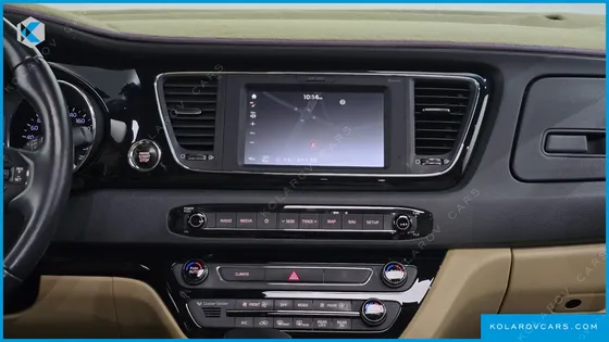 KIA CARNIVAL 9-SEATER PRESTIGE