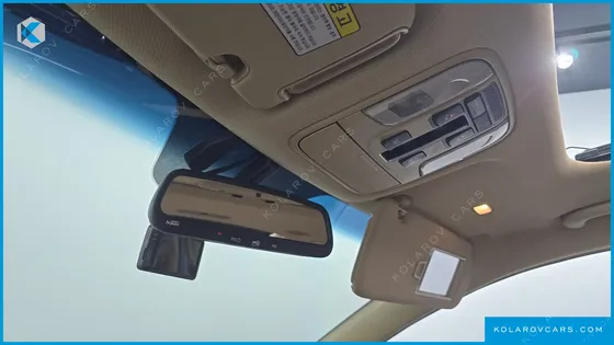 KIA CARNIVAL 9-SEATER PRESTIGE
