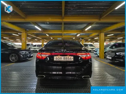 HYUNDAI GRANDEUR HG240 MODERN