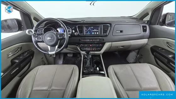 KIA CARNIVAL 9-SEATER NOBLESSE