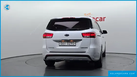 KIA CARNIVAL 7-SEATER LIMOUSINE