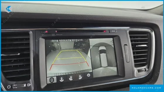 KIA CARNIVAL 7-SEATER LIMOUSINE