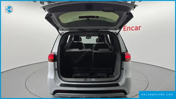 KIA CARNIVAL 7-SEATER LIMOUSINE