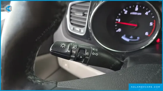 KIA CARNIVAL 7-SEATER LIMOUSINE