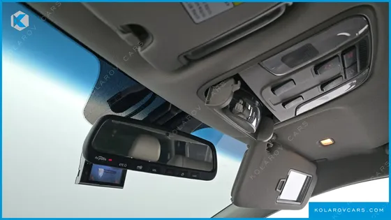 KIA CARNIVAL 7-SEATER LIMOUSINE