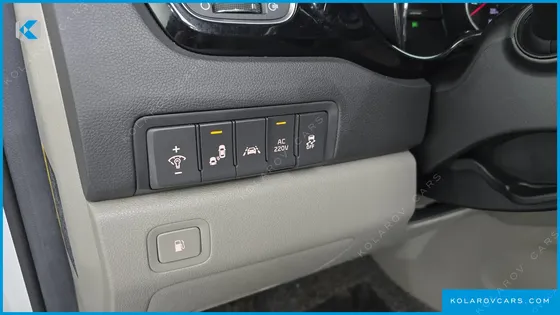 KIA CARNIVAL 7-SEATER LIMOUSINE