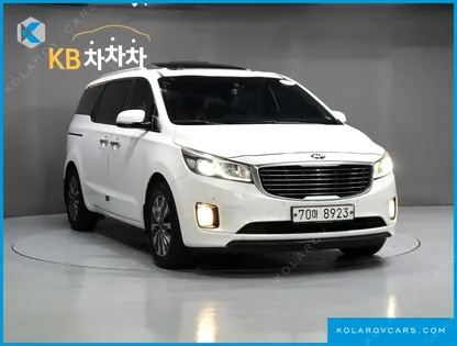 KIA CARNIVAL 11-SEATER NOBLESSE