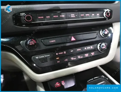 KIA CARNIVAL 11-SEATER NOBLESSE