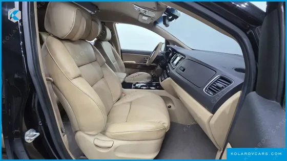 KIA CARNIVAL 9-SEATER HI-LIMOUSINE