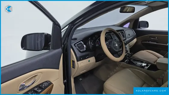 KIA CARNIVAL 9-SEATER HI-LIMOUSINE