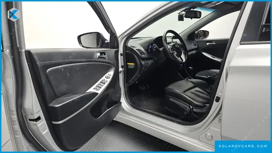 HYUNDAI ACCENT 1.6 GDI TOP