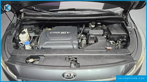 KIA CARNIVAL 11-SEATER PRESTIGE