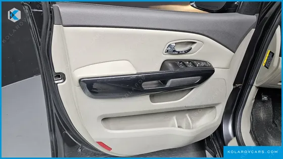 KIA CARNIVAL 11-SEATER PRESTIGE
