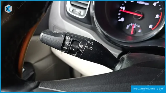 KIA CARNIVAL 11-SEATER PRESTIGE