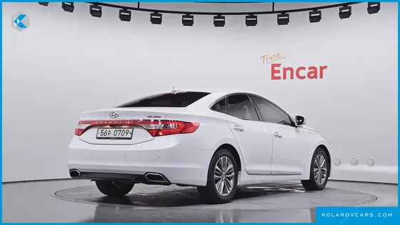 HYUNDAI GRANDEUR HG240 MODERN