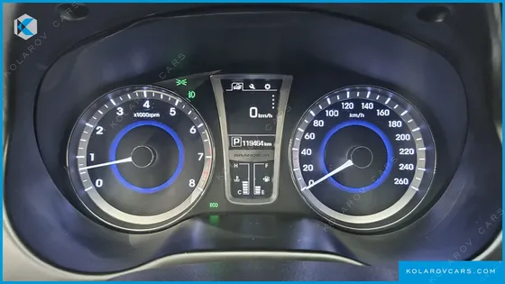HYUNDAI GRANDEUR HG240 MODERN