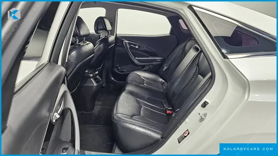 HYUNDAI GRANDEUR HG240 MODERN