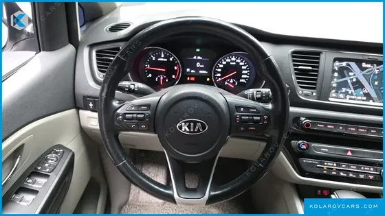 KIA CARNIVAL 9-SEATER LUXURY