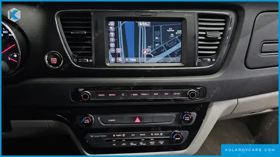 KIA CARNIVAL 9-SEATER LUXURY