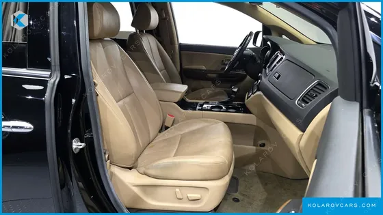 KIA CARNIVAL GASOLINE 9-SEATER HI-LIMOUSINE