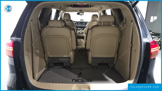 KIA CARNIVAL GASOLINE 9-SEATER HI-LIMOUSINE