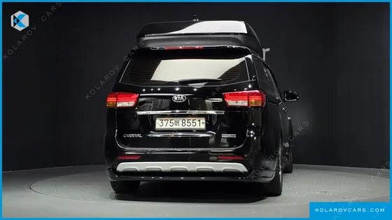 KIA CARNIVAL 9-SEATER HI-LIMOUSINE