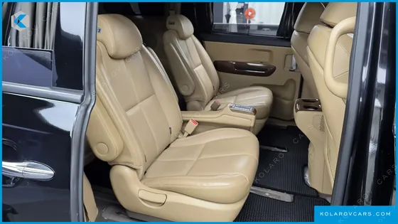 KIA CARNIVAL 9-SEATER HI-LIMOUSINE
