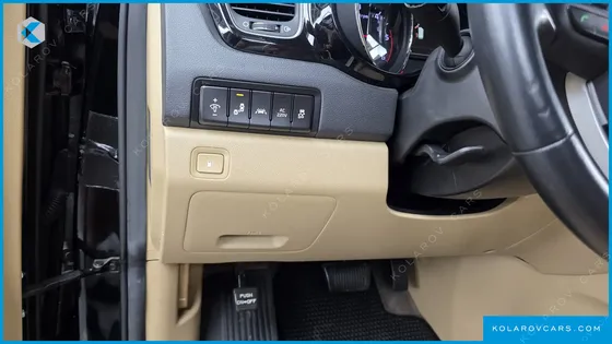 KIA CARNIVAL 9-SEATER HI-LIMOUSINE