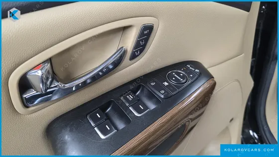 KIA CARNIVAL 9-SEATER HI-LIMOUSINE