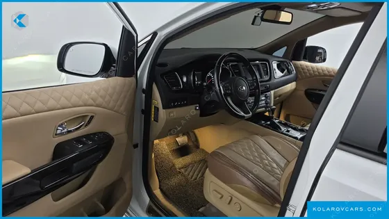 KIA CARNIVAL 9-SEATER NOBLESSE SPECIAL