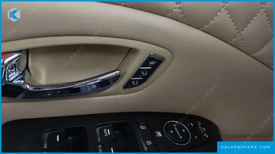 KIA CARNIVAL 9-SEATER NOBLESSE SPECIAL